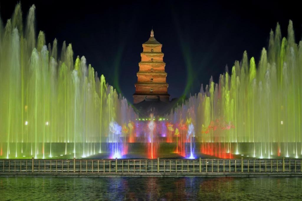 Ji Hotel Xi'An Dayanta エクステリア 写真